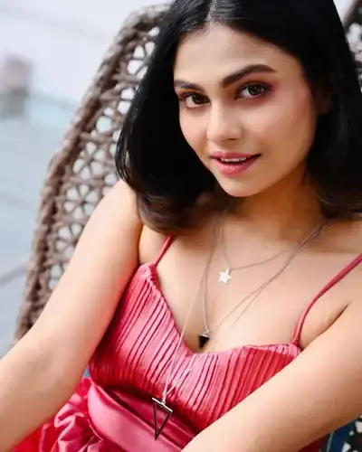 Call Girls Service in Brahmapuri